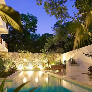 Livetulum 3* Tulum